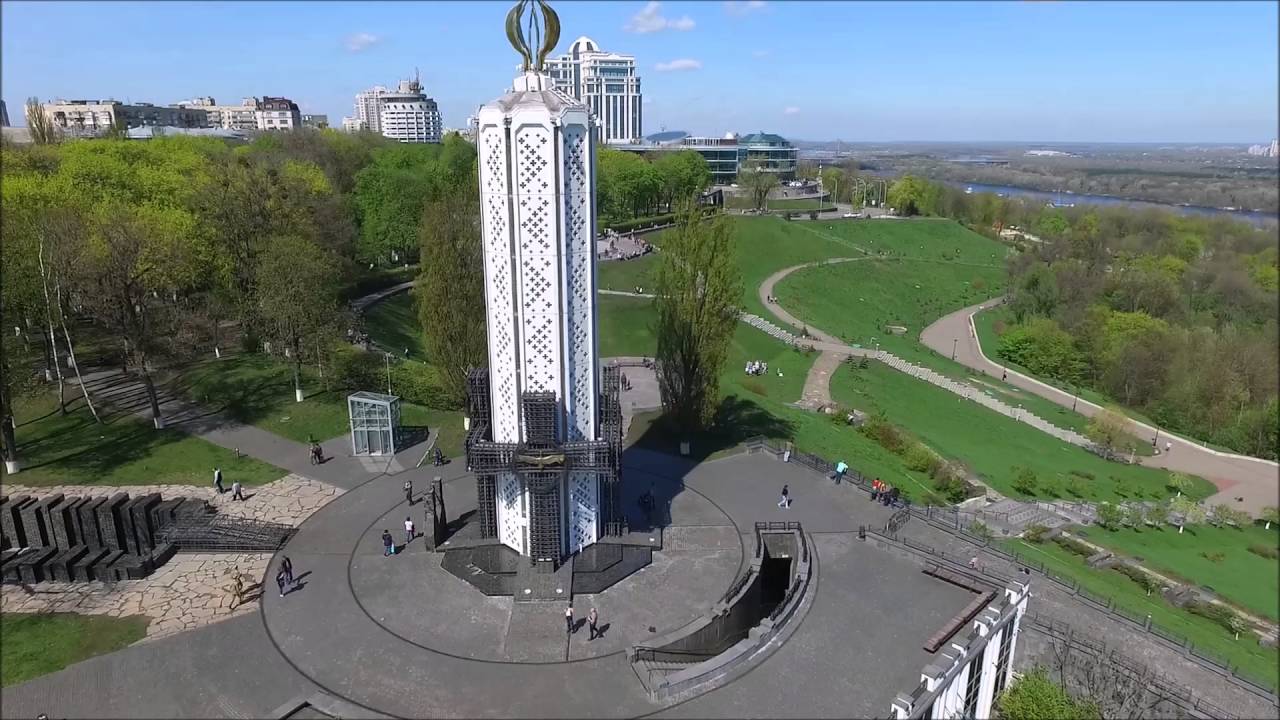 Мемориал памяти жертв голодомора в Украине